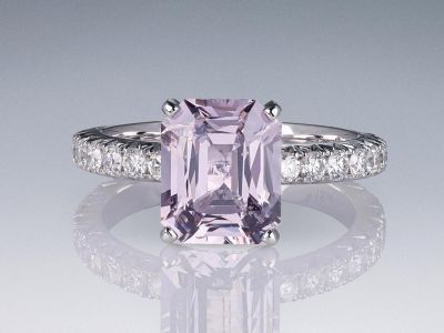 Ring with 3.09 ct pink spinel and diamonds in 18K white gold photo