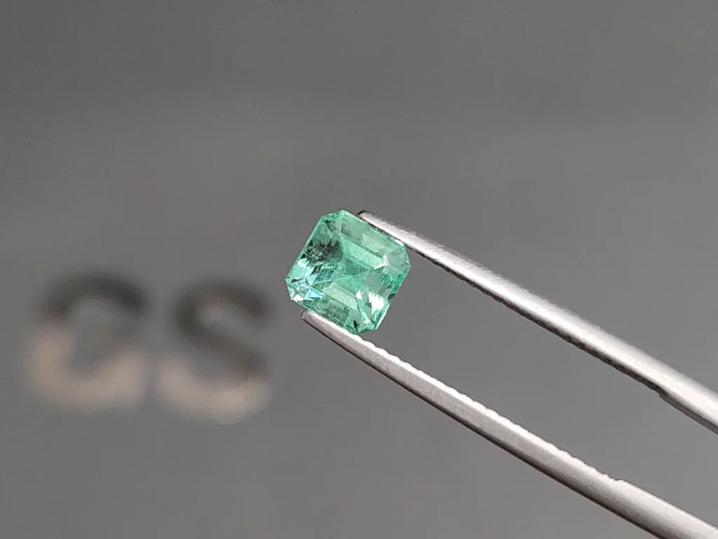 Smaragd im asscher schliff 1,41 karats, Russland Image №3