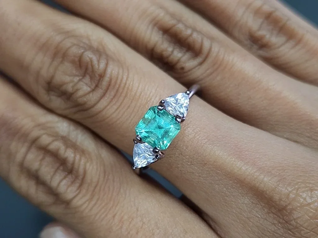 Smaragd im asscher schliff 1,41 karats, Russland Image №5