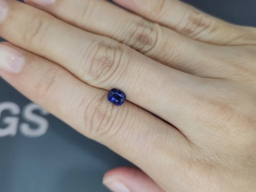 Sapphire Royal Blue cushion cut 1.20 carats, Sri Lanka  Image №2