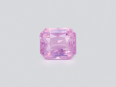 Lila rosa Mahenge spinell im radiant schliff 3,07 karat, Tansania photo