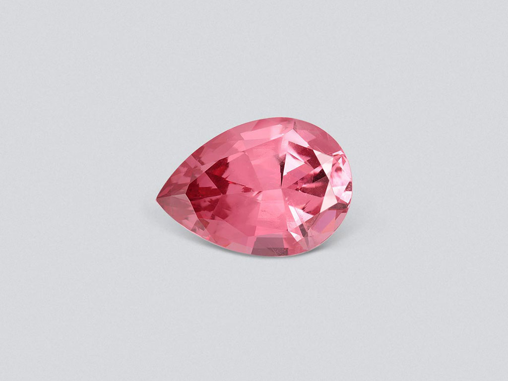 Intense pink pear-cut spinel 3.42 carats, Tajikistan Image №1