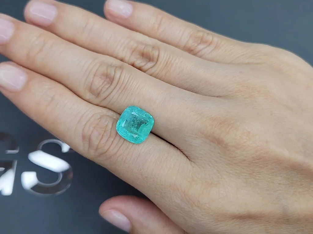 Tourmaline Paraiba taille coussin bleu verdâtre fluo 4,70 carats, Mozambique Image №2