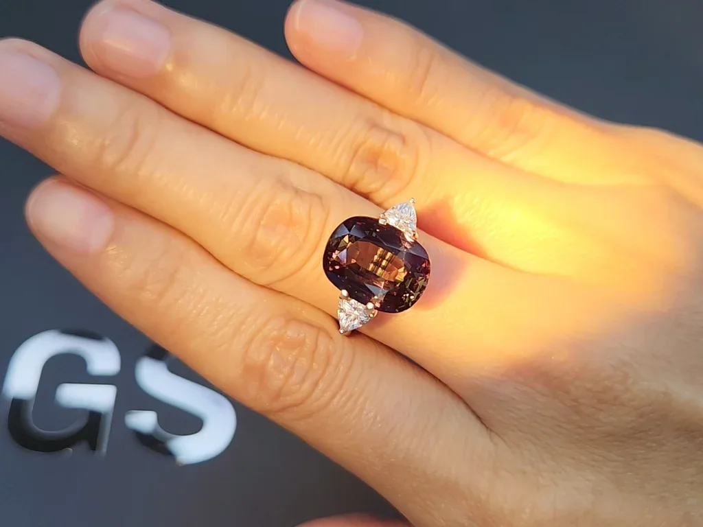 Großer alexandrit im kissenschliff mit farbwechsel 8,07 carats, Sri Lanka Image №9