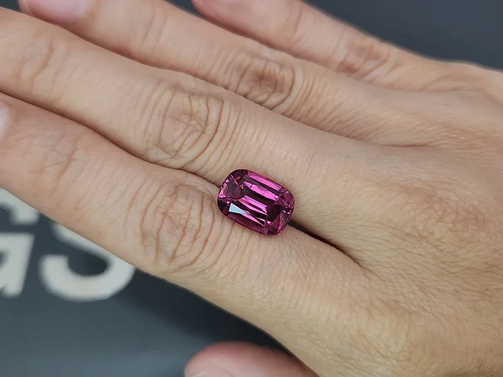 Rhodolite garnet in cushion cut 6.07 carats, Tanzania Image №2