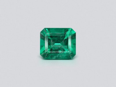 Colombian emerald octagon shape 1.99 ct, Muzo Green photo