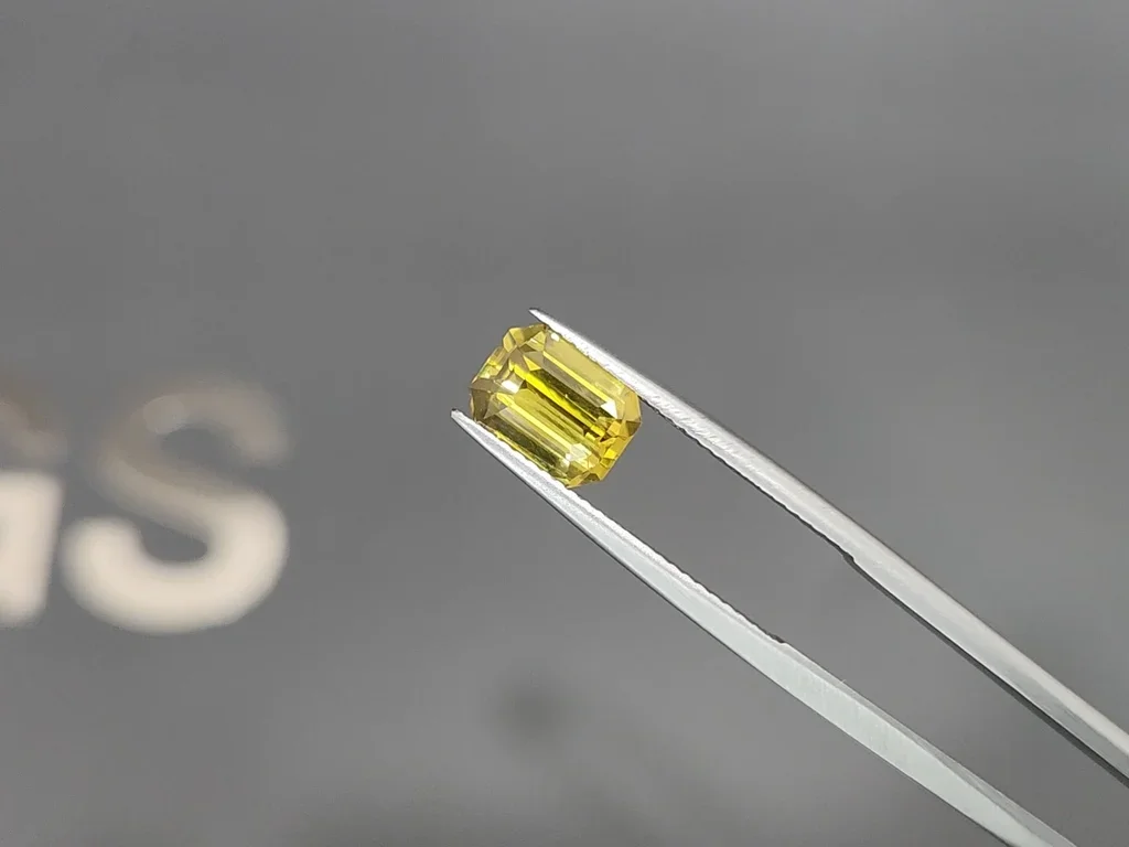 Gelbgrüner chrysoberyll im achteckschliff 2,45 karat, Sri Lanka Image №3