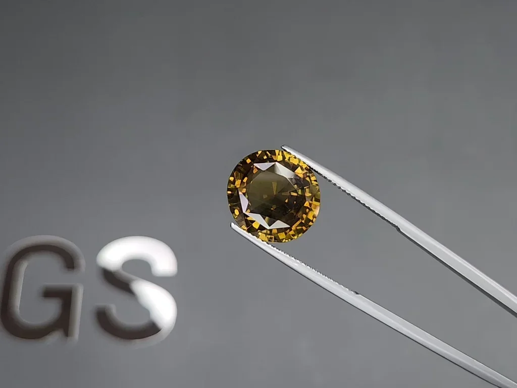 Large color change alexandrite in oval cut 14.24 carats, Sri Lanka Image №4