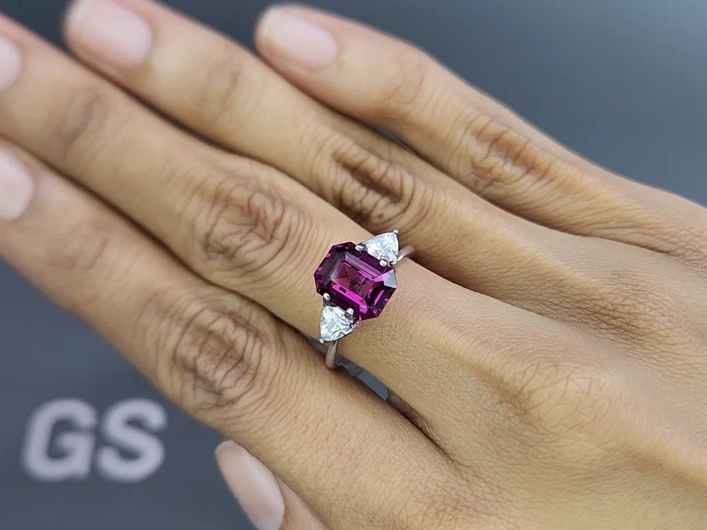 Grenat umbalite violet de 3,59 carats, taille octogonale, Afrique Image №5