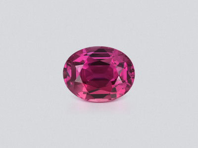 Garnet rhodolite Vivid Pink oval cut 6.35 carats, Tanzania photo