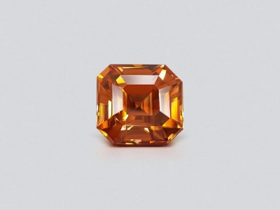 Bright zircon from Tanzania 7.25 ct photo