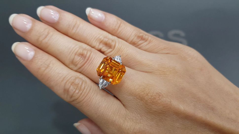 Vivid orange Fanta color octagon cut sapphire 11.46 ct, Sri Lanka Image №4