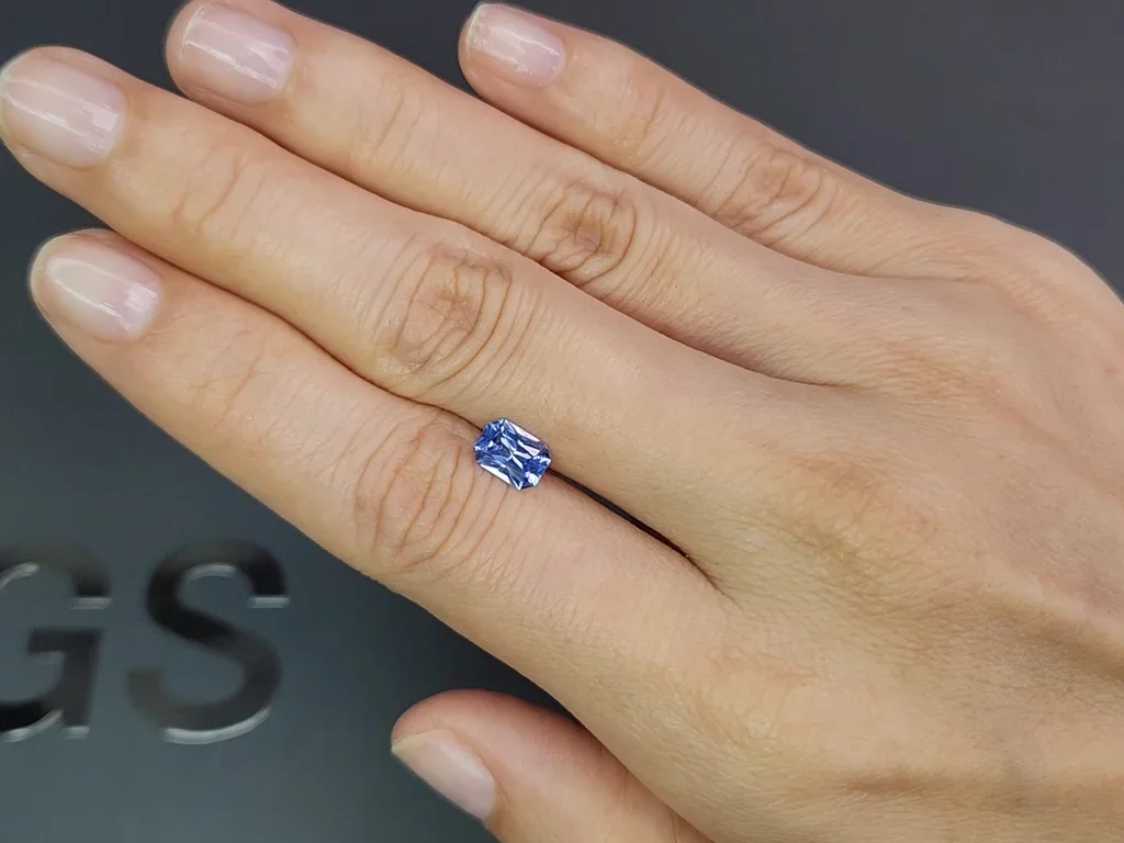 Saphir bleu taille radiant 1,01 carats, Sri Lanka Image №2