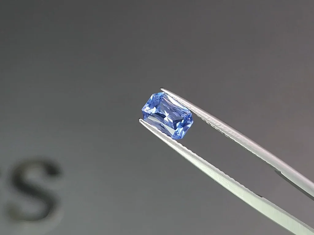 Saphir bleu taille radiant 1,01 carats, Sri Lanka Image №3