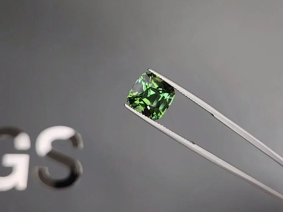 Green cushion cut tourmaline 6.91 carats, Africa Image №3