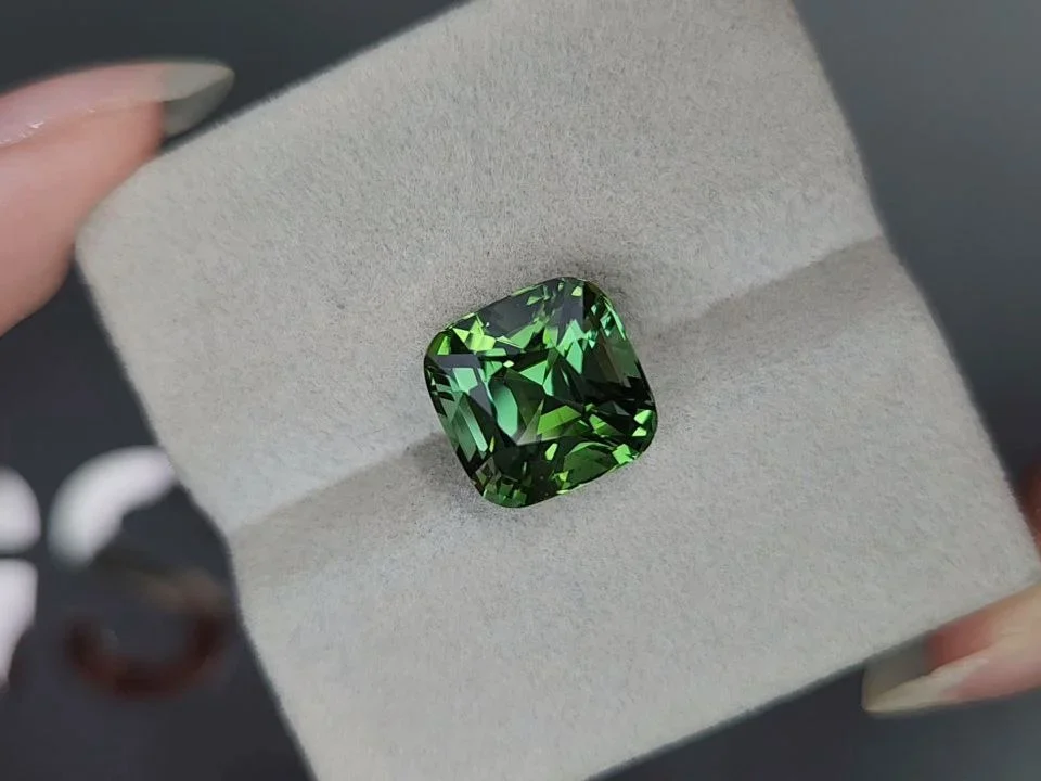 Green cushion cut tourmaline 6.91 carats, Africa Image №4
