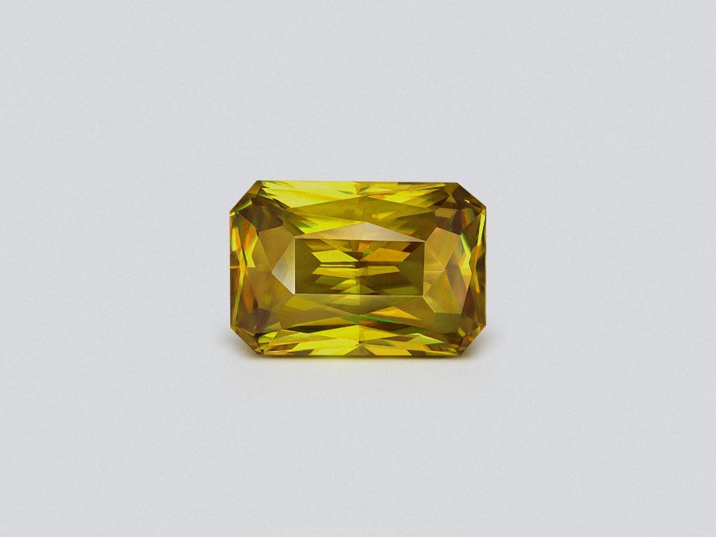 Sphen grün-gelber im кadiantschliff 7.38 carats, Madagaskar Image №1