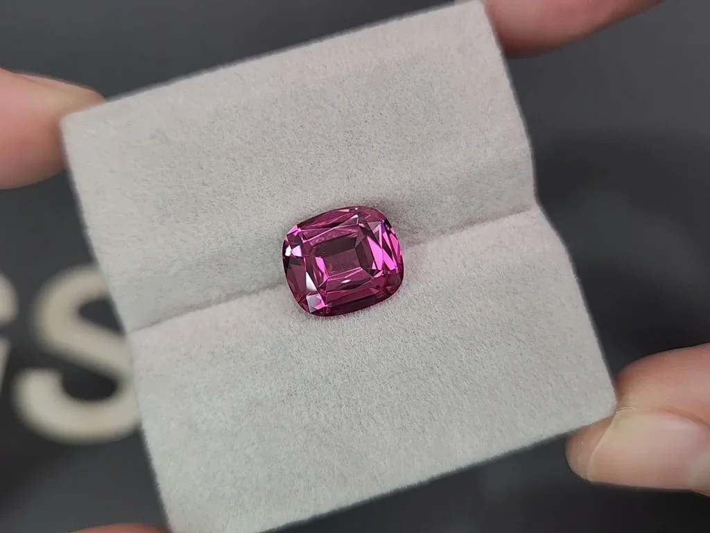 Garnet rhodolite cushion cut 4.63 carats, Tanzania Image №4