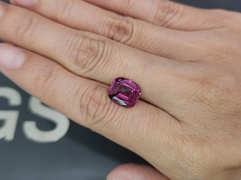 Garnet rhodolite cushion cut 4.63 carats, Tanzania Image №2