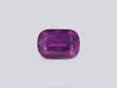 Unbehandelter vivid purple saphir kissenförmiger 1,51 karat, Sri Lanka photo