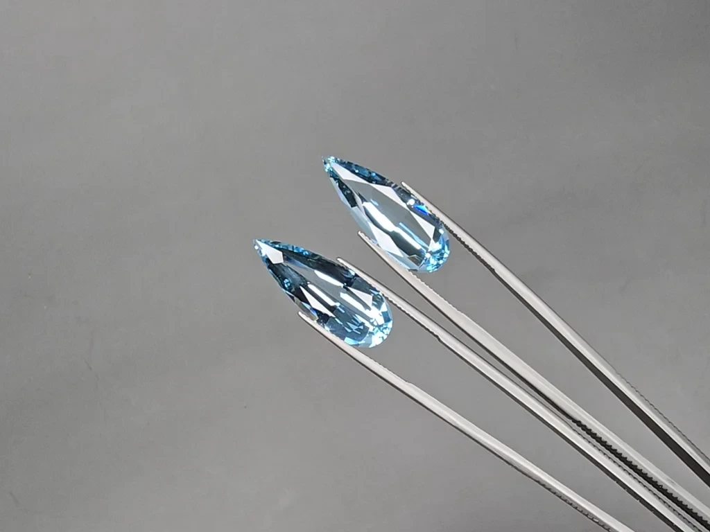 Une paire d'aigues-marines taille poire de 15,80 carats, Madagascar Image №4