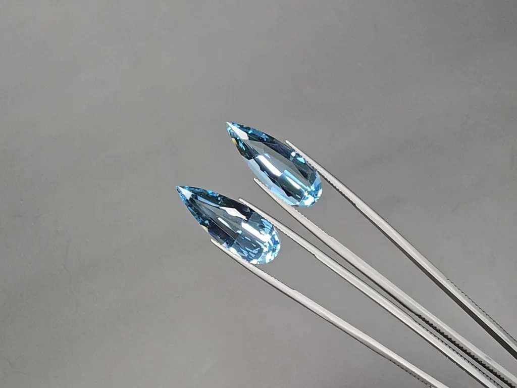 Une paire d'aigues-marines taille poire de 15,80 carats, Madagascar Image №5