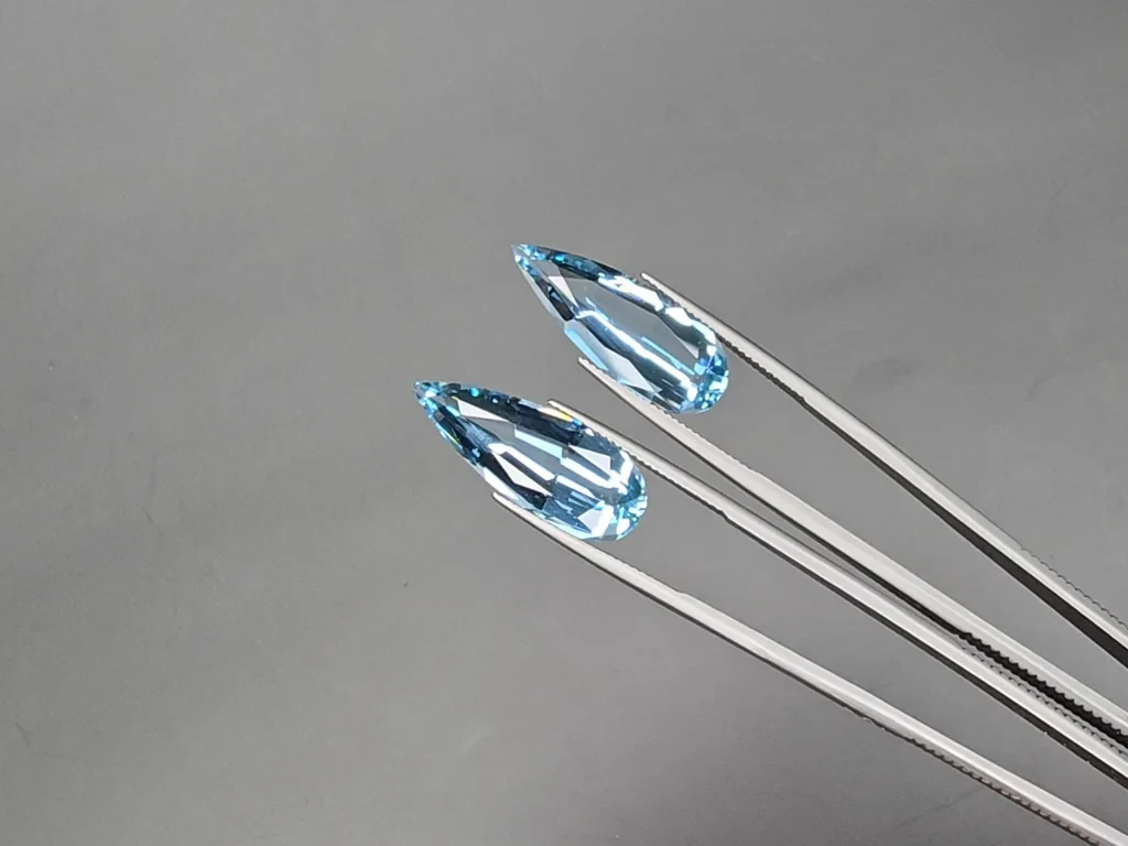 Une paire d'aigues-marines taille poire de 15,80 carats, Madagascar Image №7