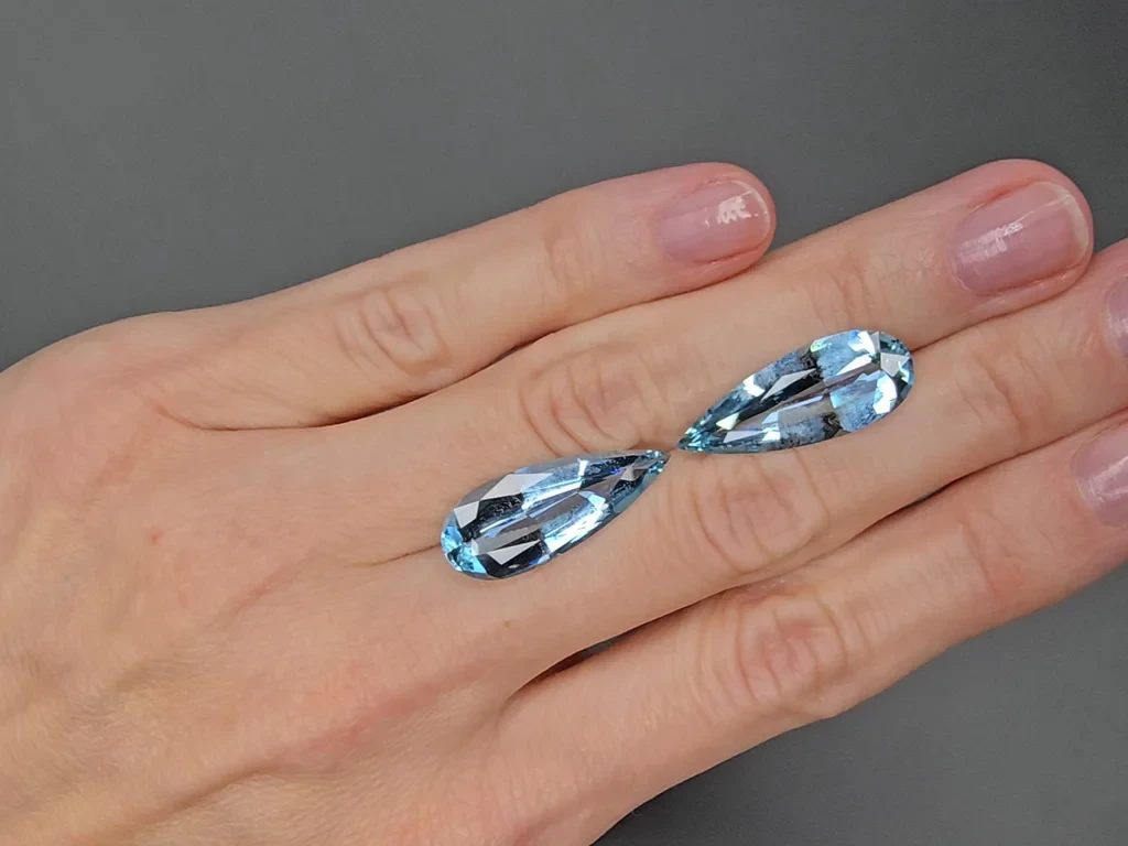 Une paire d'aigues-marines taille poire de 15,80 carats, Madagascar Image №3