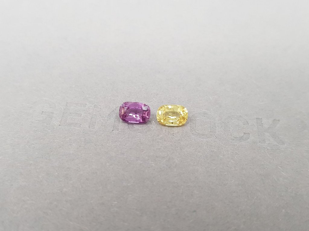 Pair of untreated purple and yellow cushion cut sapphires 1.38 ct Image №3