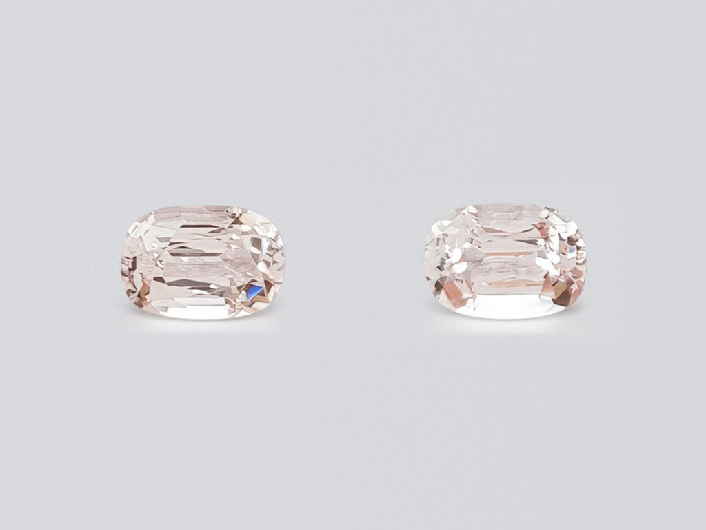 A pair of cushion-cut morganites, 2.69 carats, Africa Image №2
