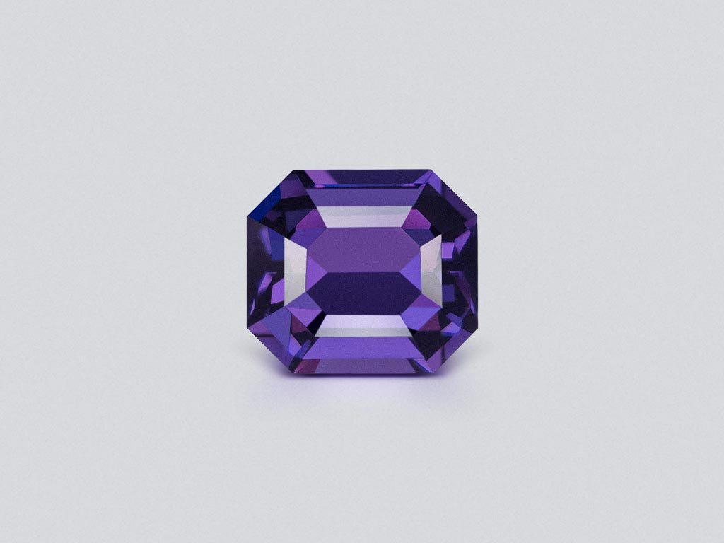 Satter violetter Spinell, Asscher-Schliff, 6,56 Karat Image №1