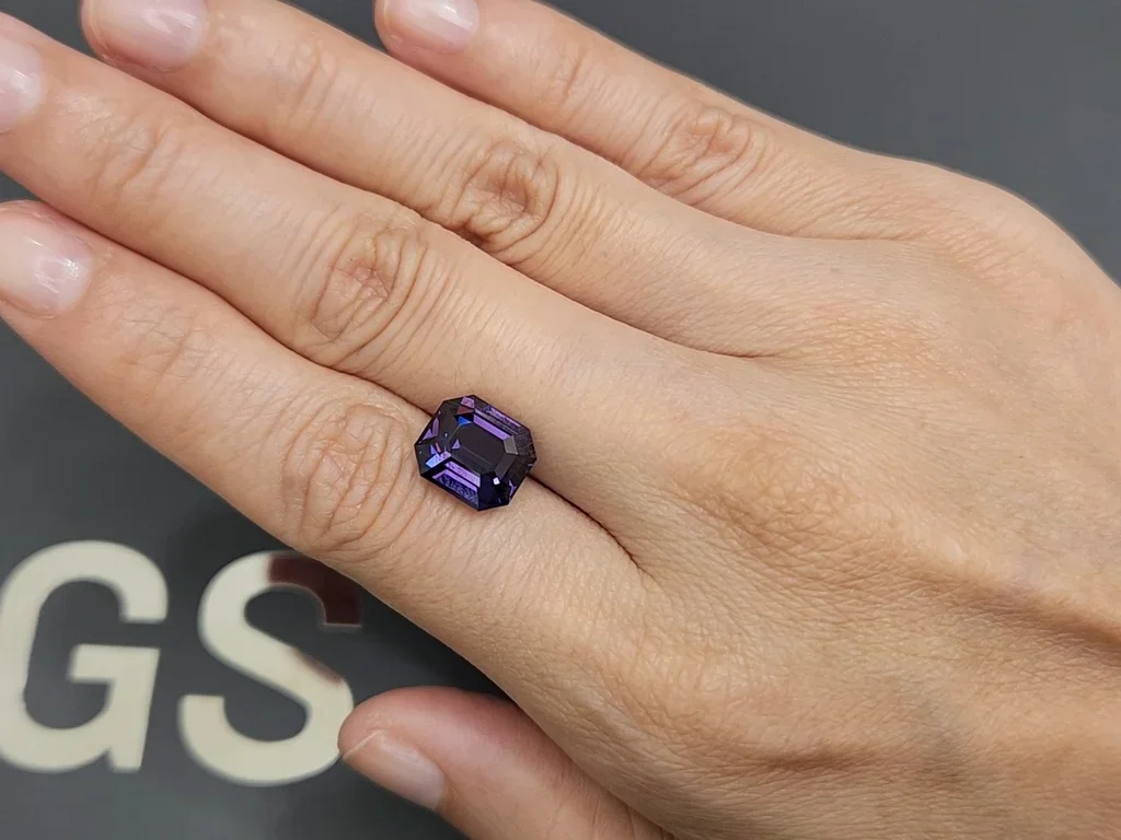 Spinelle violet riche, taille Asscher, 6,56 carats Image №2