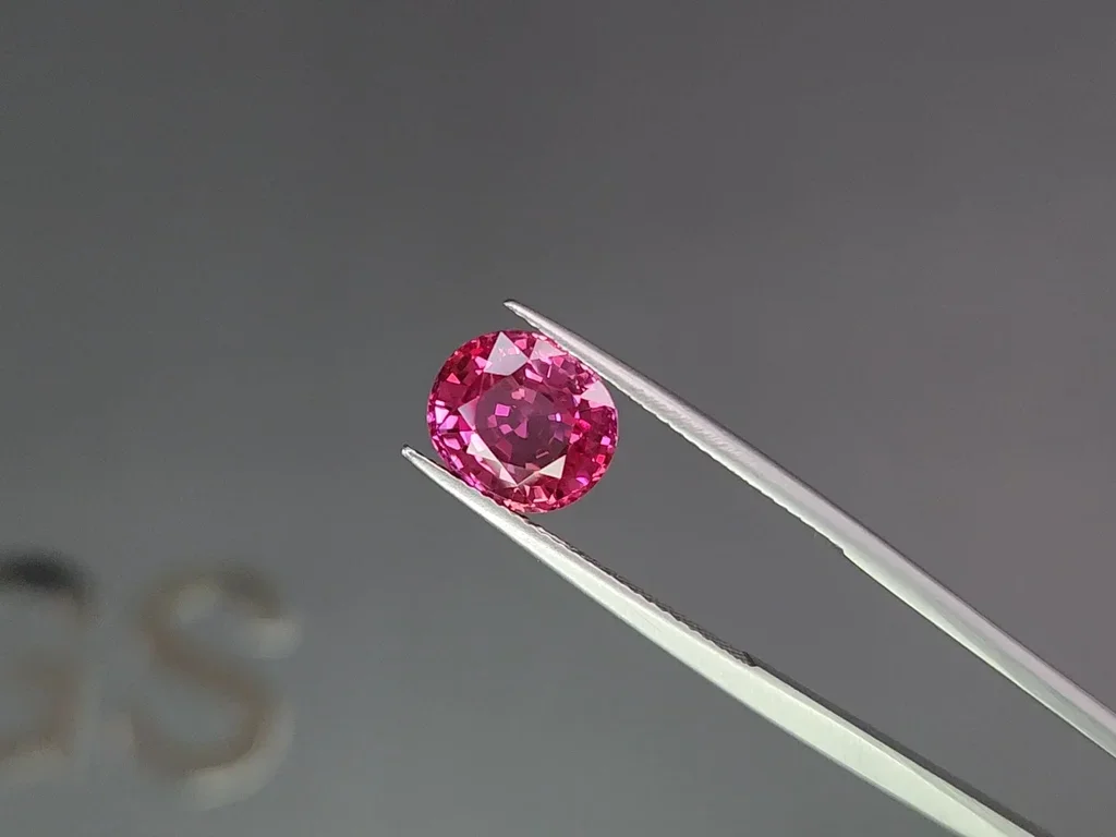 Unheated Vivid Pink Padparadscha Sapphire oval cut 4.36 carats, Madagascar Image №3