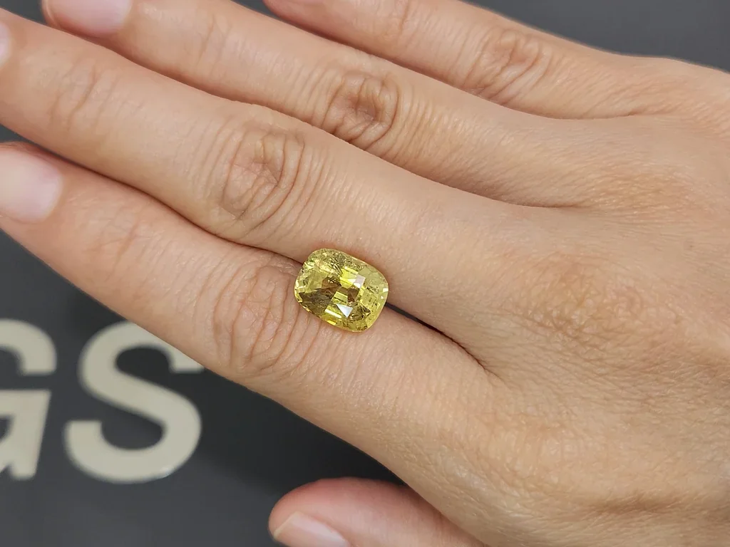 Chrysobéryl jaune taille coussin 5,84 carats, Sri Lanka Image №2