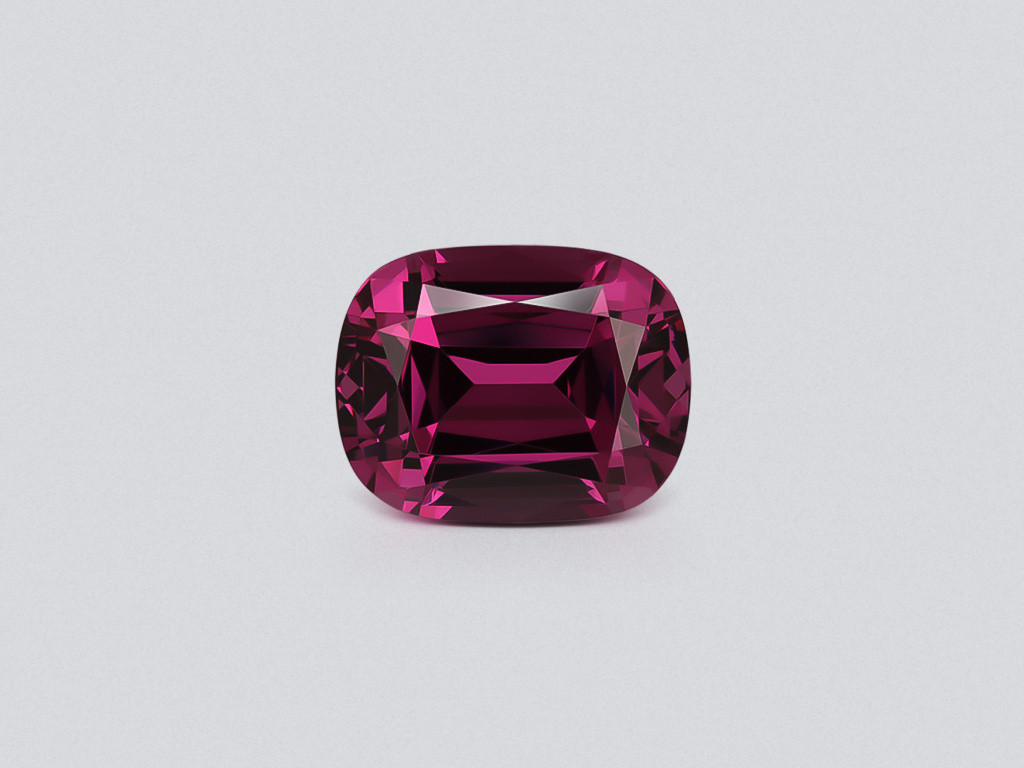 Garnet rhodolite  cushion cut  6.37carats, Tanzania Image №1
