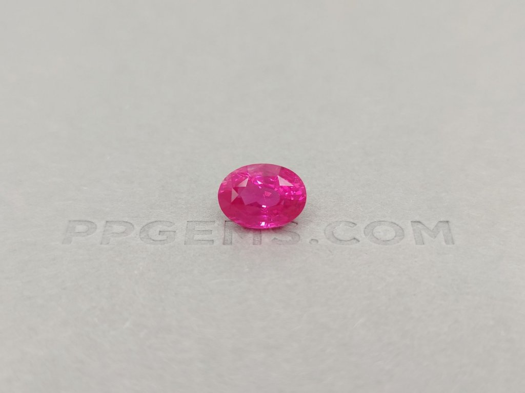 Neon pink mahenge spinel 5.02 ct oval cut Image №1