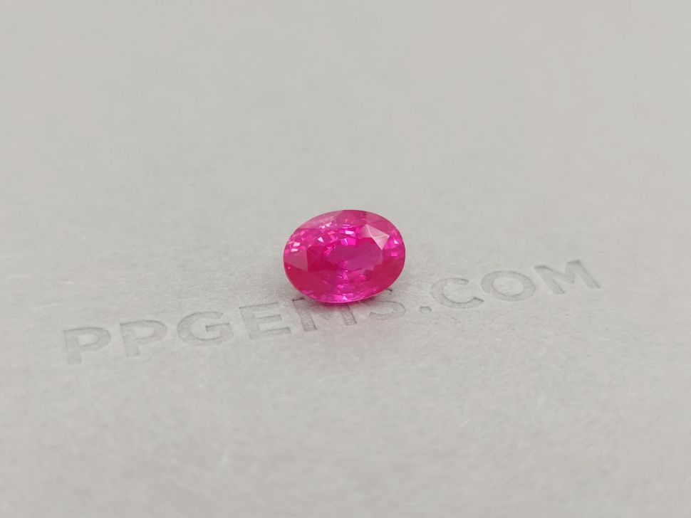 Neon pink mahenge spinel 5.02 ct oval cut Image №2