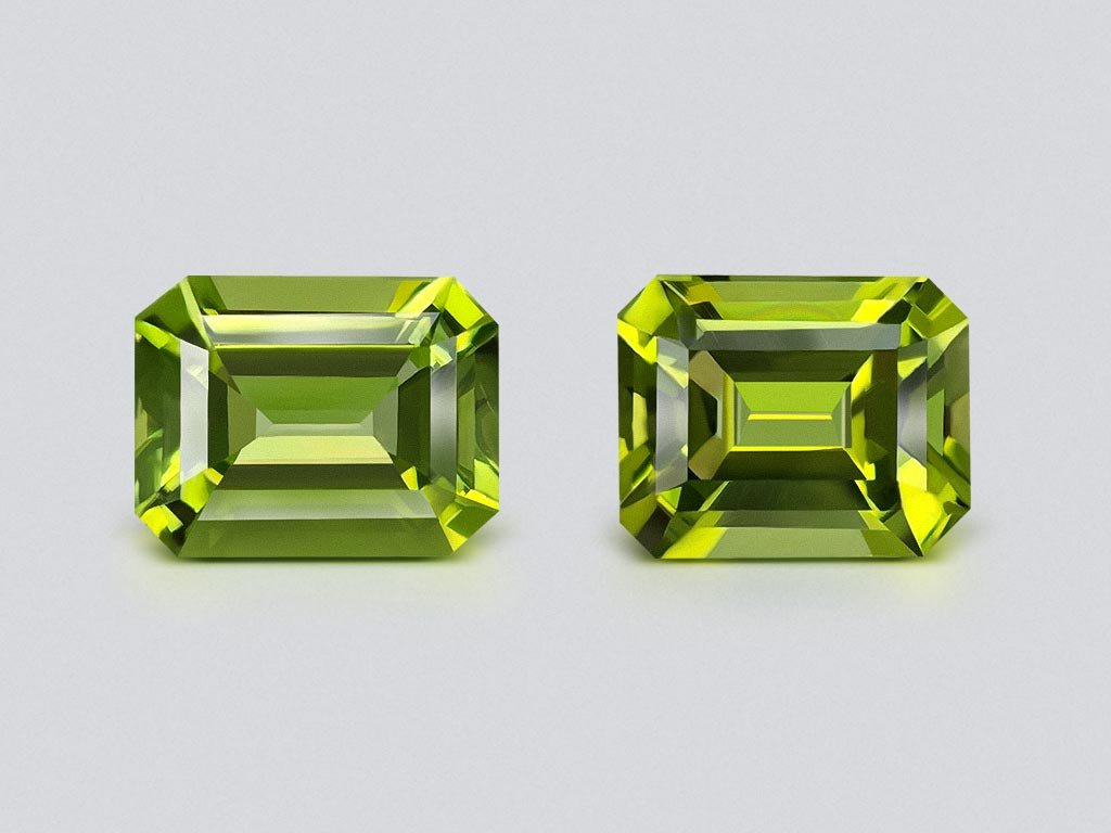 Par de peridotos de Birmania, talla octágono de 4,69 quilates Image №1