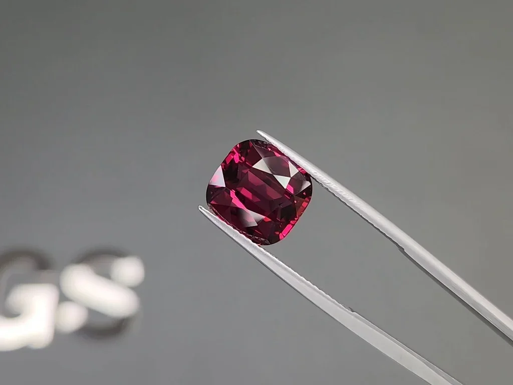 Granate rodolita talla cojín 7,05 quilates, Sri Lanka  Image №3