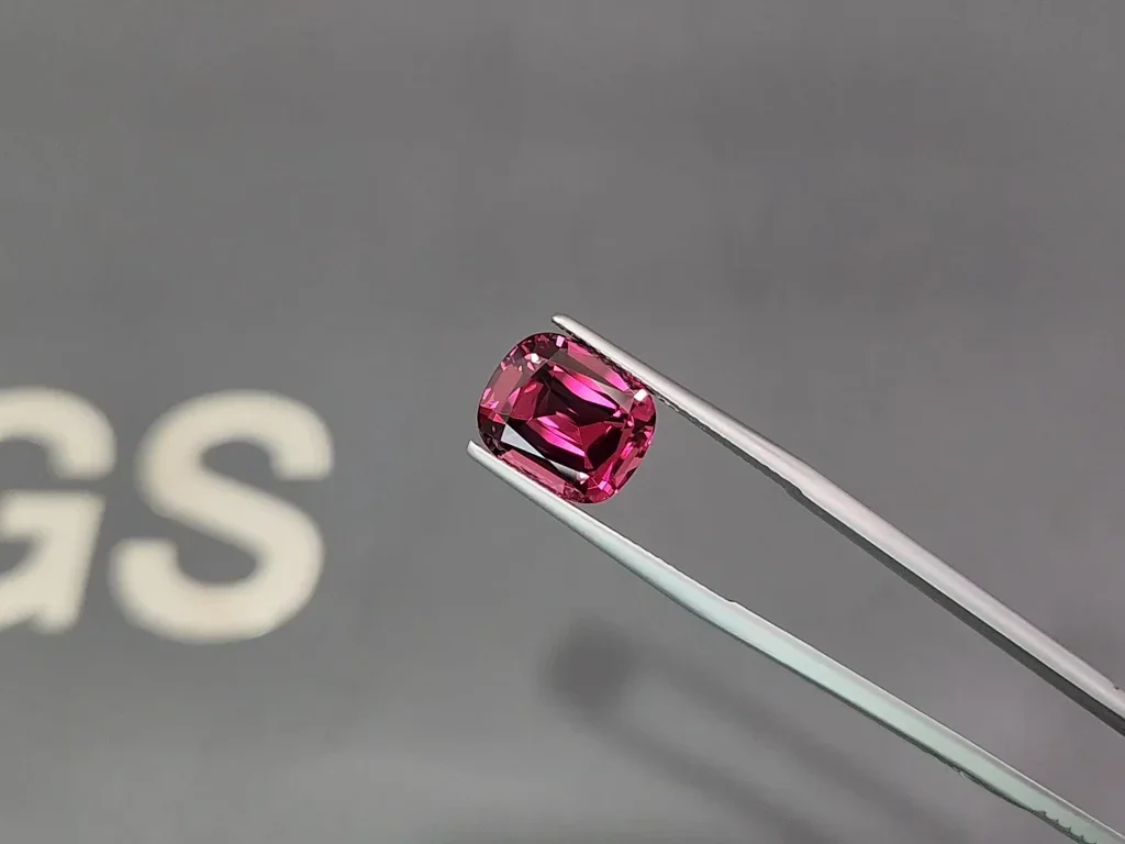 Rhodolith-granat im kissenschliff 6,79 carats, Tansania Image №3
