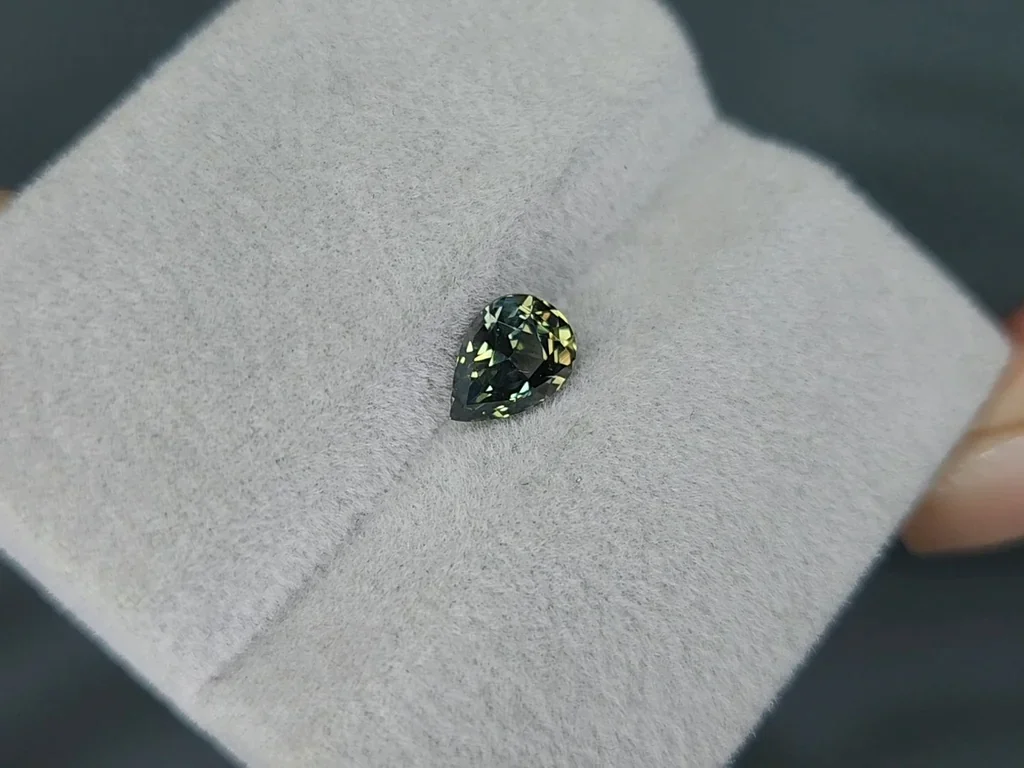Saphir Blaugrüner im birnenschliff 1,25 carats, Sri Lanka Image №5
