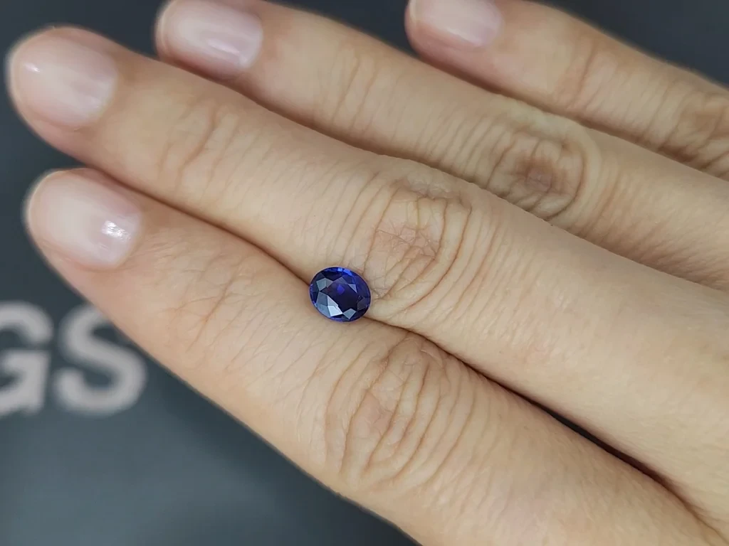 Sapphire Royal Blue oval cut 0.82 carats, Sri Lanka  Image №2