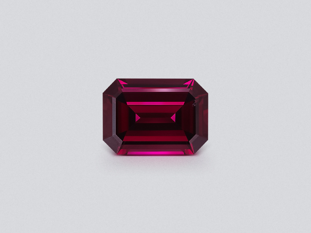 Garnet rhodolite octagon cut 7.96 carats, Madagascar Image №1