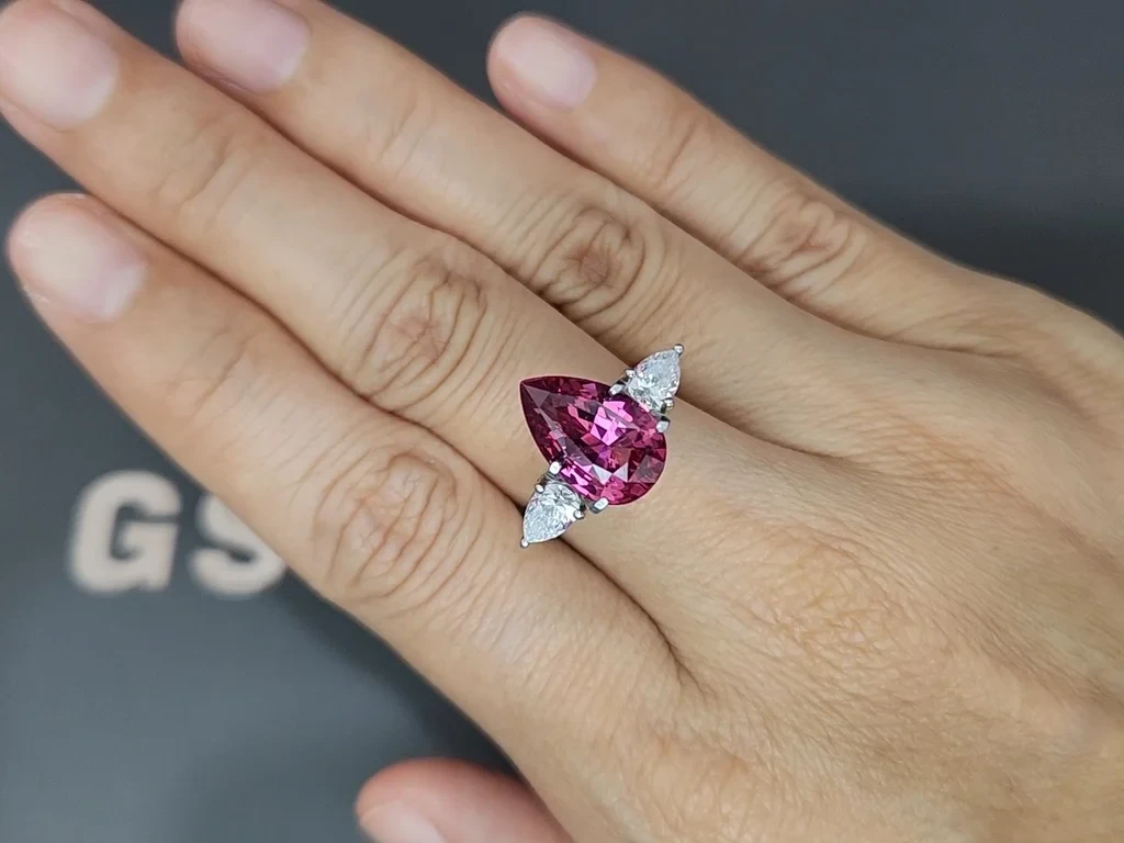 Leuchtend pink violetter spinell birnenförmig geschliffener 5,01 karat, Tansania Image №5
