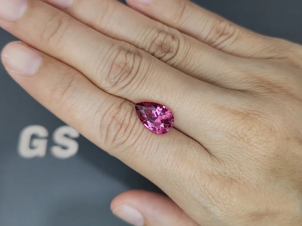 Leuchtend pink violetter spinell birnenförmig geschliffener 5,01 karat, Tansania Image №2