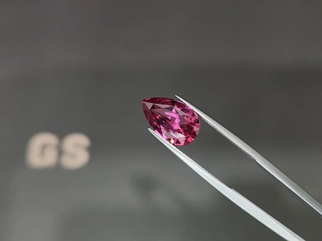 Leuchtend pink violetter spinell birnenförmig geschliffener 5,01 karat, Tansania Image №3