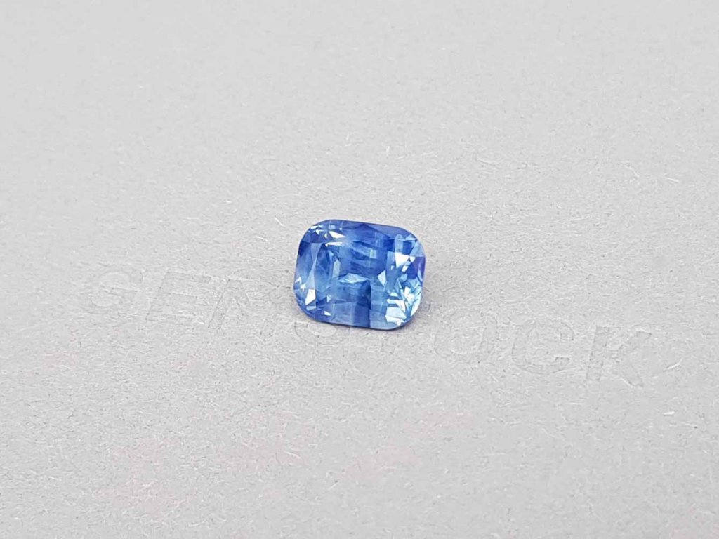 Unheated blue sapphire in cushion cut 6.07 ct, Madagascar Image №3
