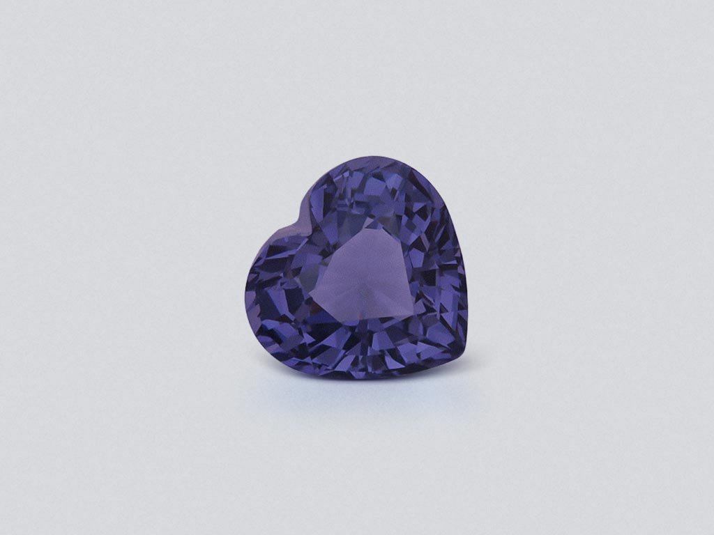 Espinela púrpura con corte de corazón 1.56 carats, de Tanzania Image №1