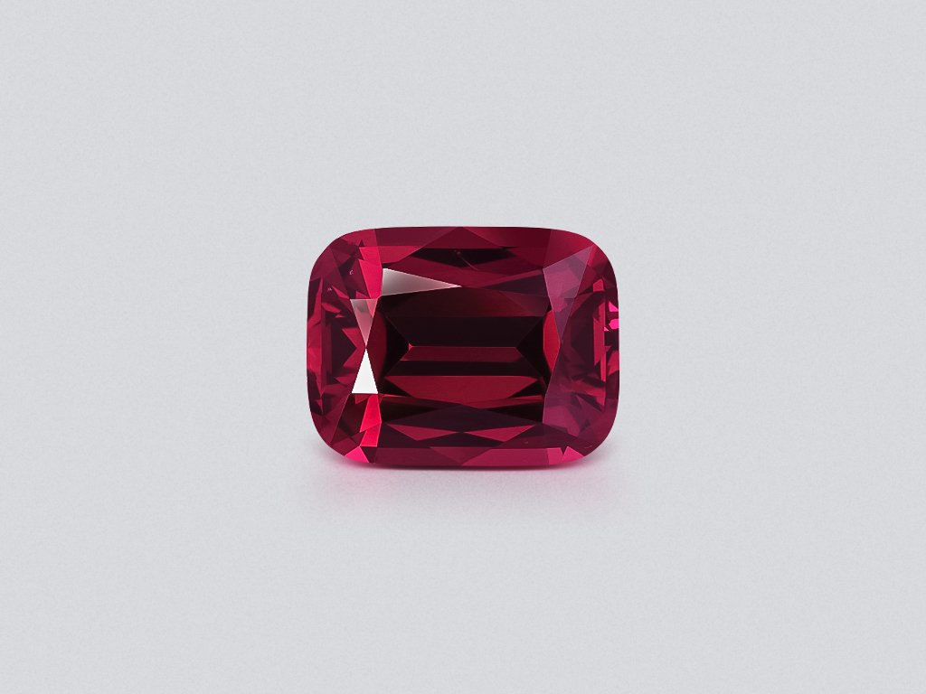 Grenat rhodolite taille coussin de 8,68 carats, Afrique Image №1