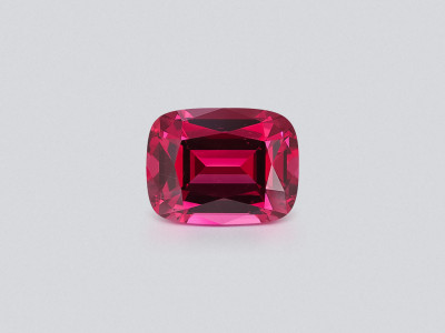 Garnet  rhodolite cushion cut 7.90 carats, Madagascar photo
